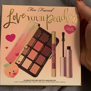 🚨sold 🚨 Too faced love your peaches 🍑